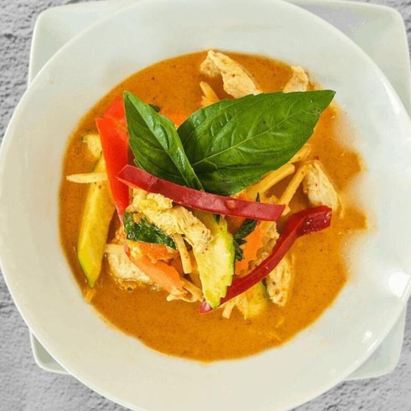 (L) Red Curry